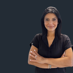 Dt. Elnaz TİMUROĞLU